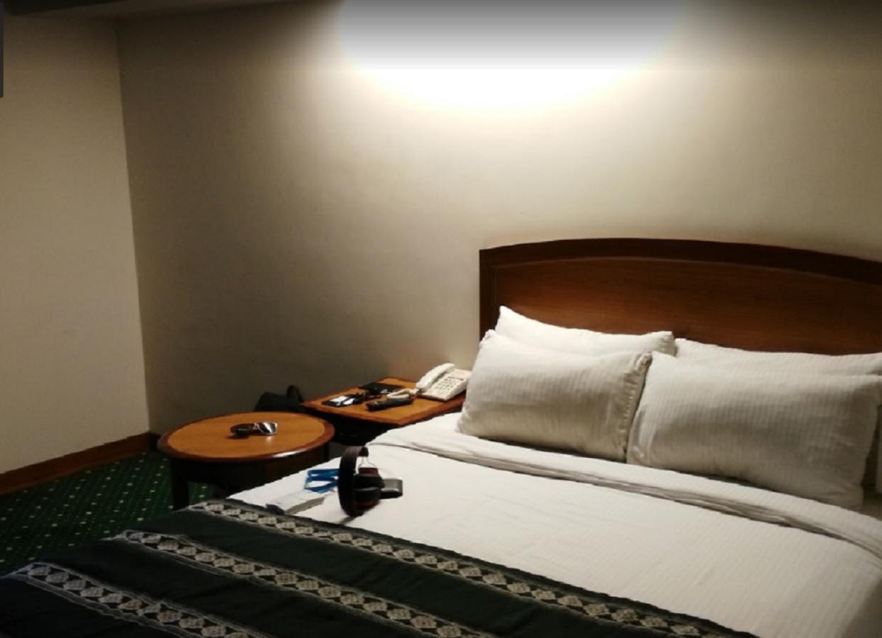 Embassy Inn, Καράτσι Εξωτερικό φωτογραφία
